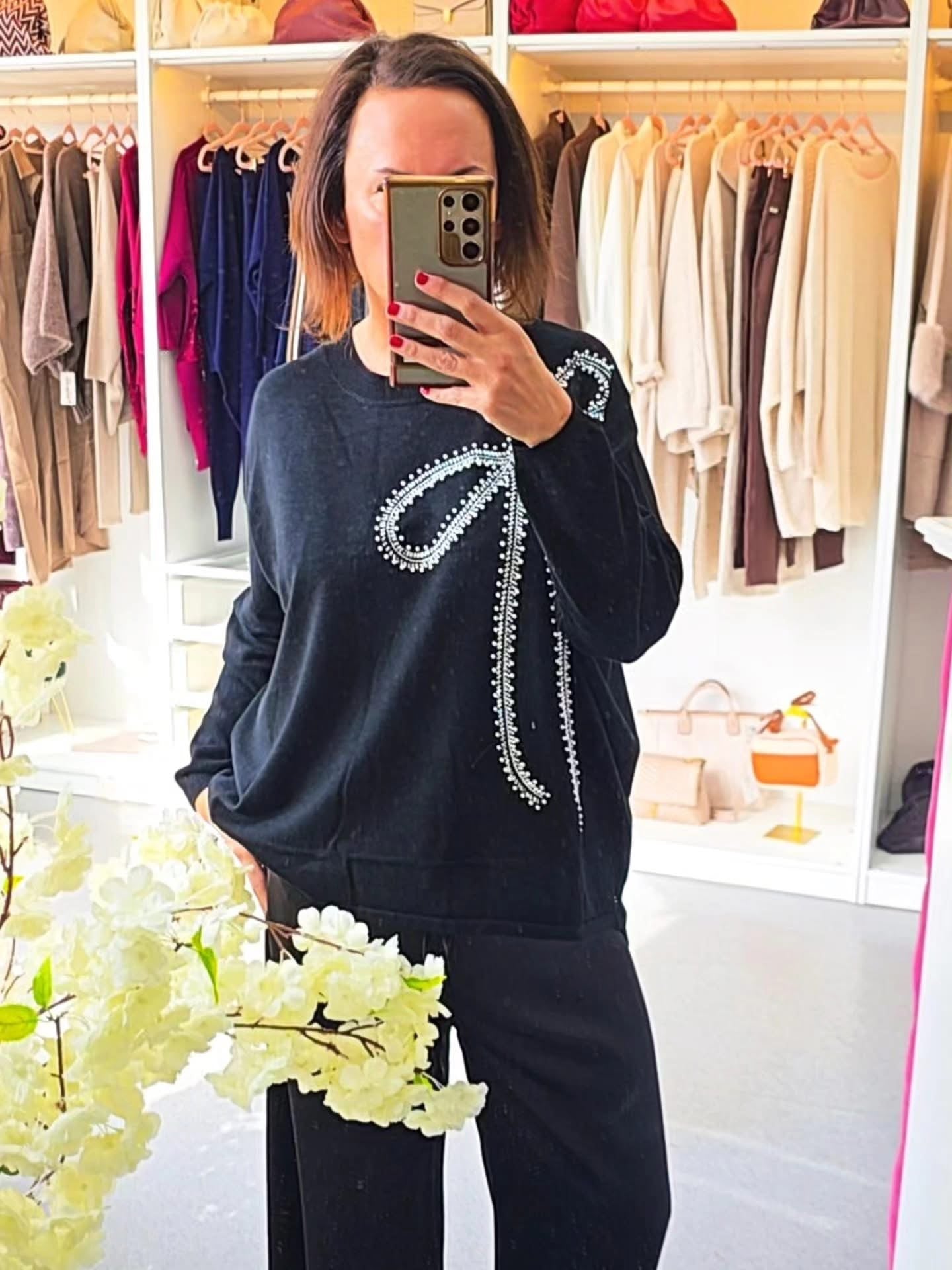 Kim Bow Jumper